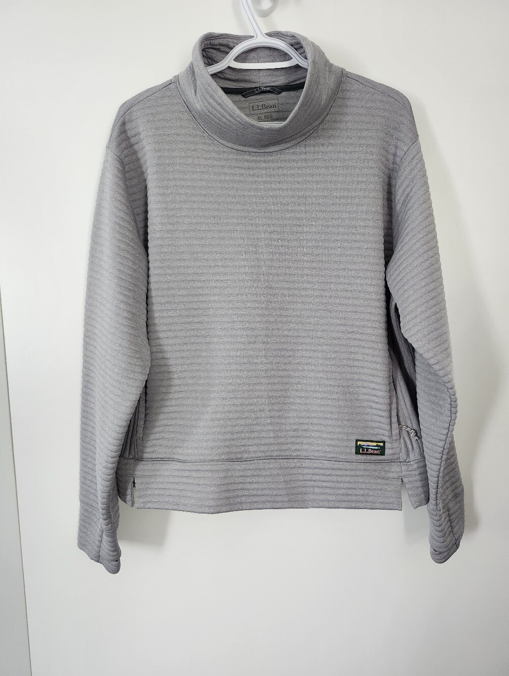 L.L. BEAN Women's Size XL Grey Airlight  Funnel Neck Pullover Sweater  Cabincore
